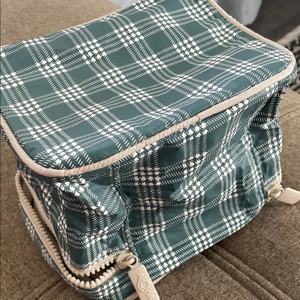 ALOHA Collection Cabin Crew Kit - Picture 4 of 5